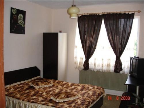 Family Hotel Natalis Hisarya Phòng bức ảnh